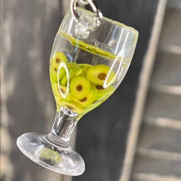 Avocado Goblet Keychain  - Picture 2 of 4